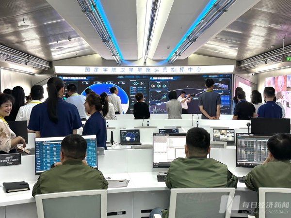 配资平台排名 全国人大代表深入一线调研 助力四川加速拥抱AI